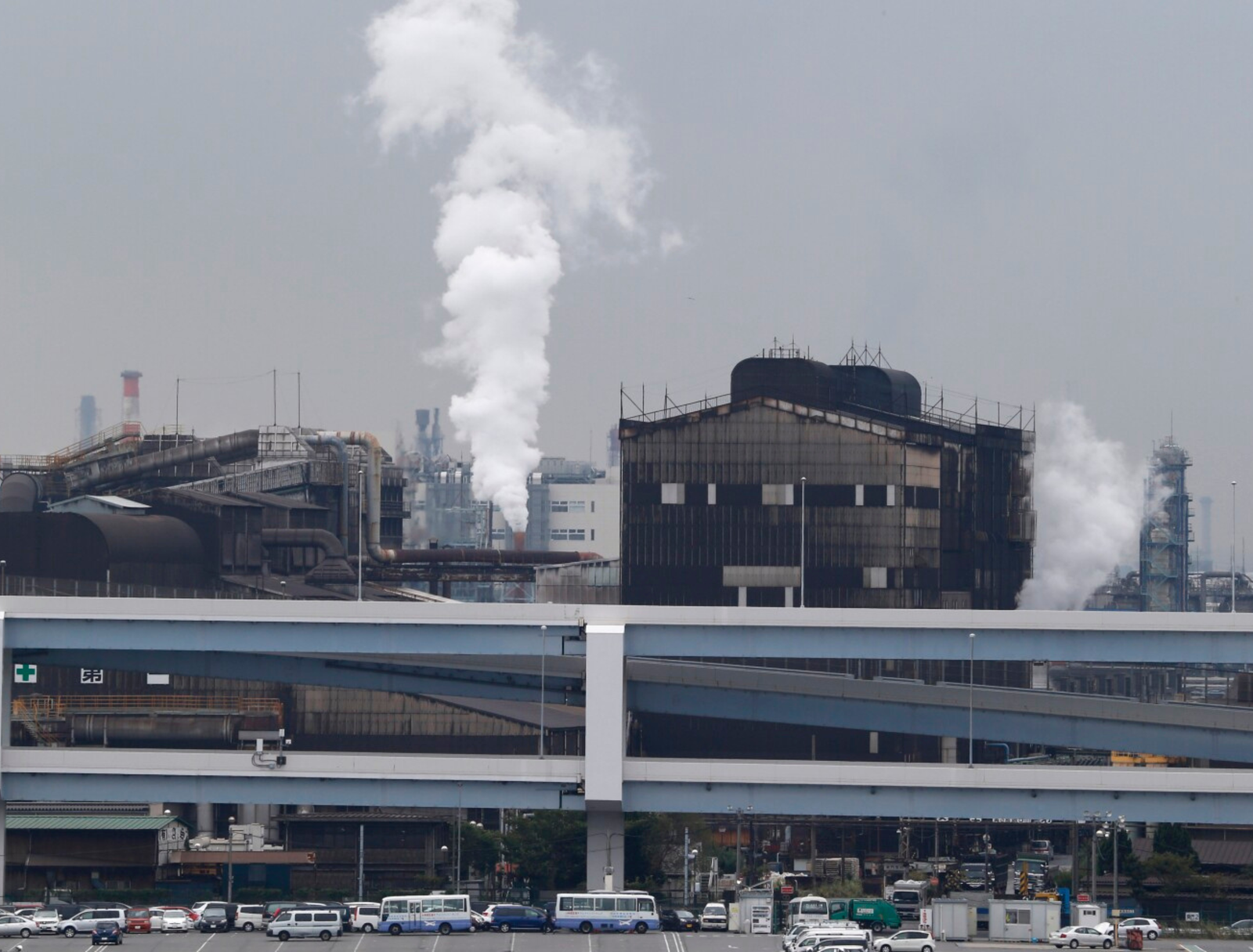 日本、2040年までに温室効果ガス排出量を73%削減へ:再生可能エネルギーと原子力の拡大を柱とする新たな気候戦略