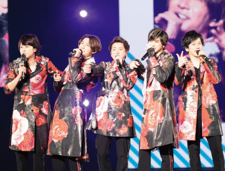嵐、2026年5月に解散を発表：全国ツアーでファンに感謝を伝える